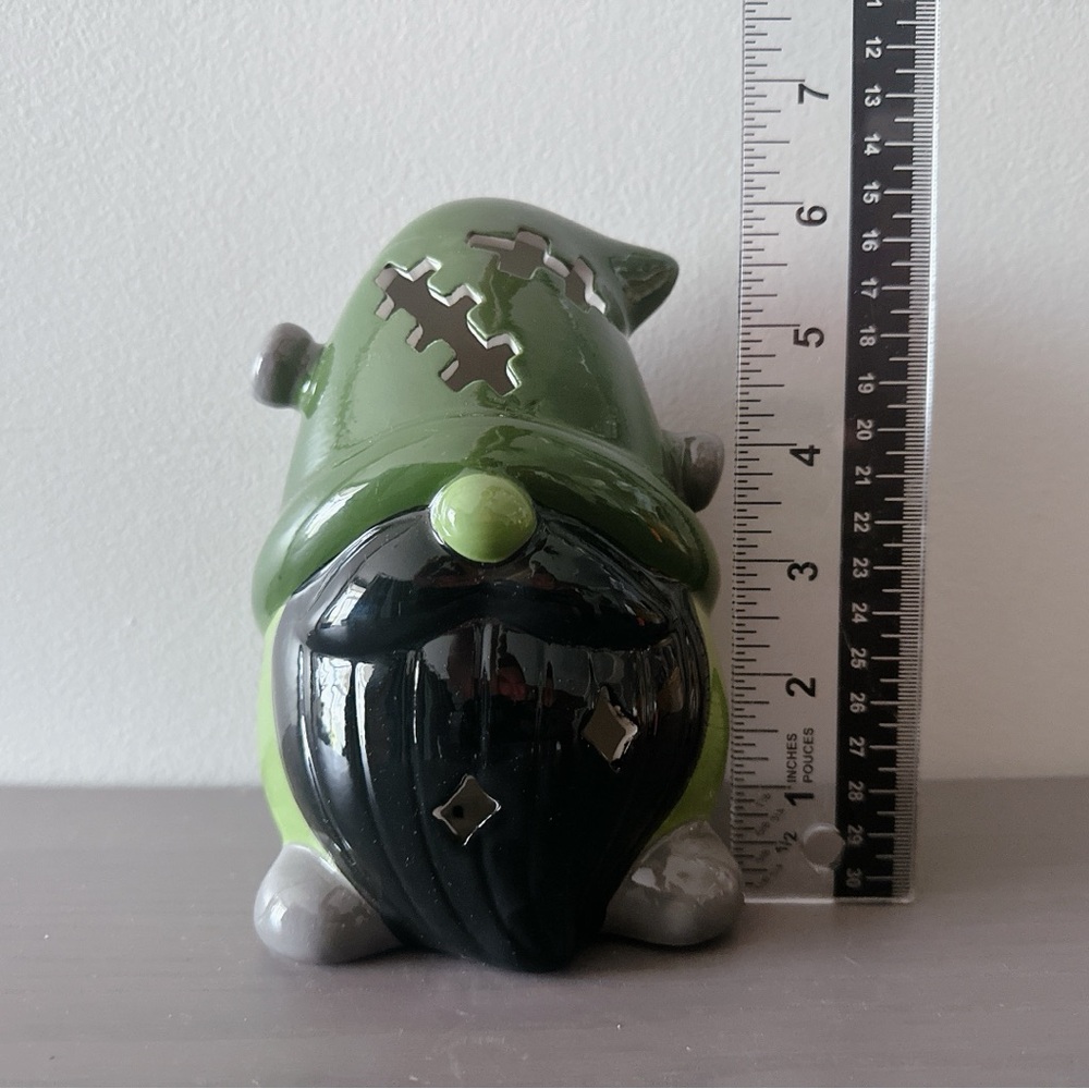 🎃 Light Up Gnome New with tags! Halloween decor fall decor - Picture 9 of 9